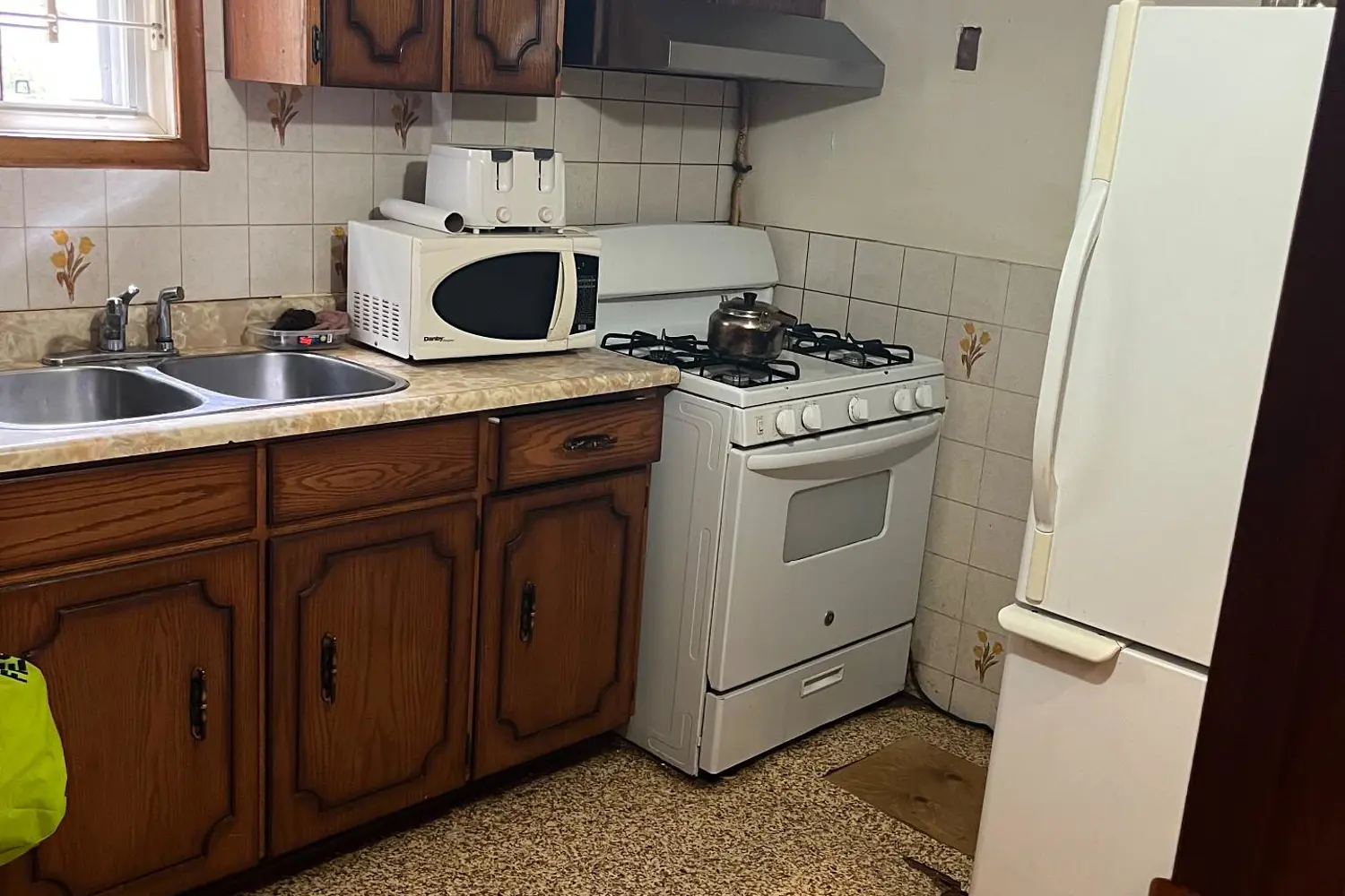 14 Laskay Crescent photo 3