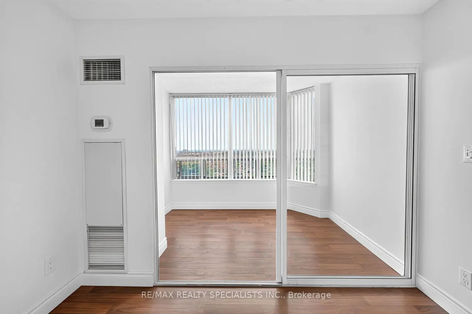 135 Hillcrest Avenue 2009 photo 5