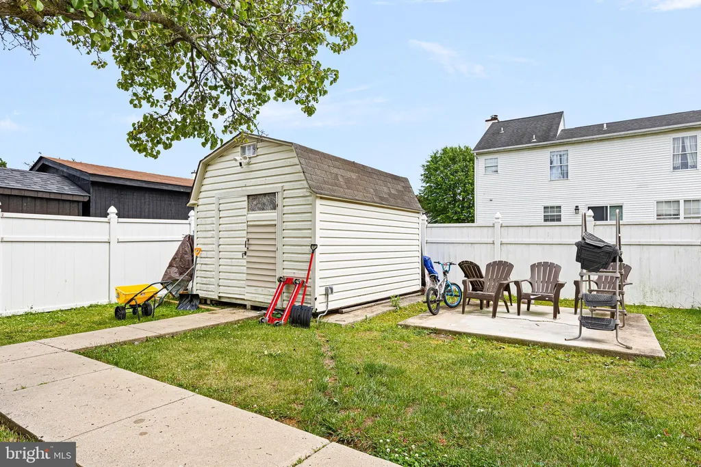 805 Cornstalk Drive, New Castle, DE 19720