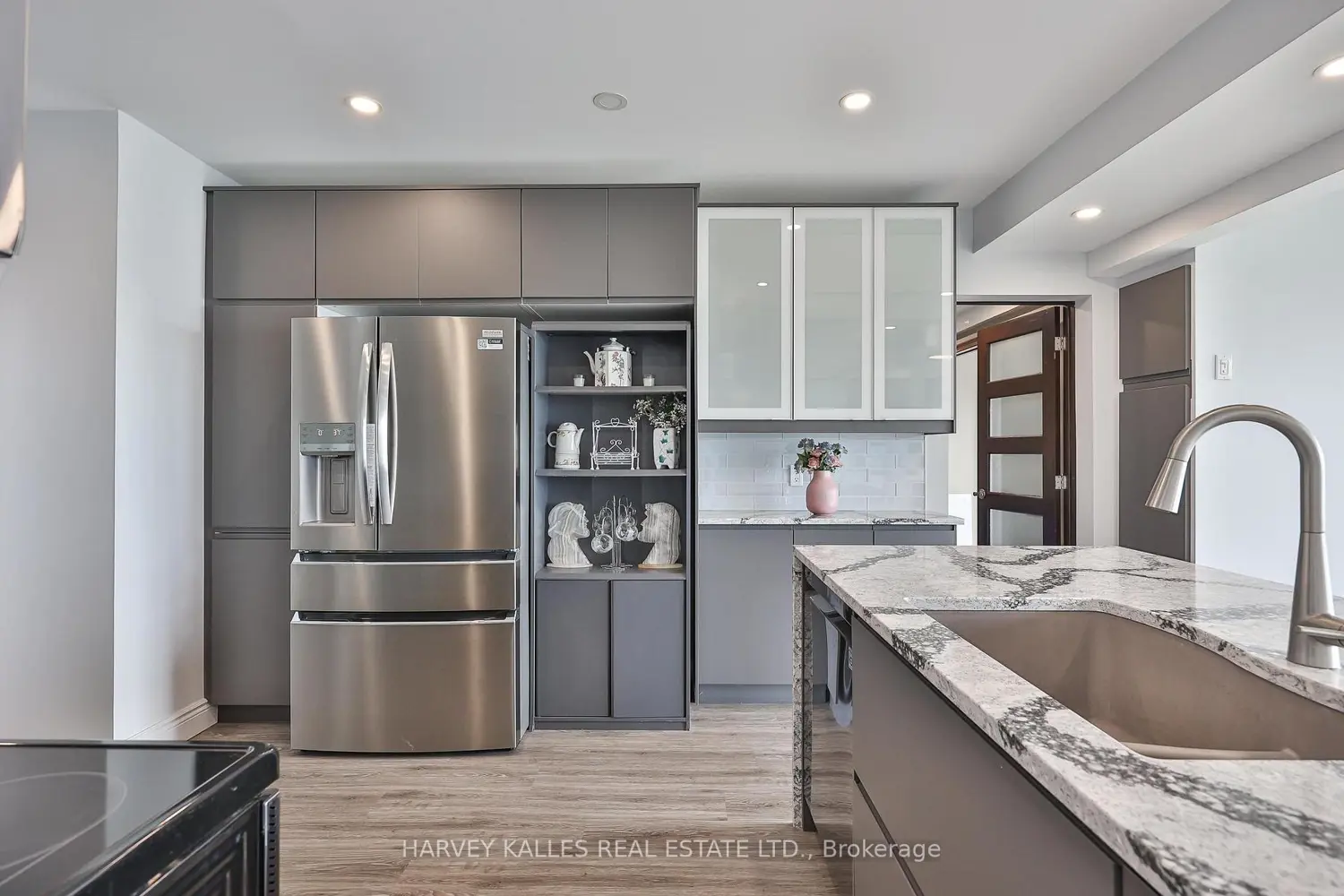 431 Victoria Beach Road photo 4