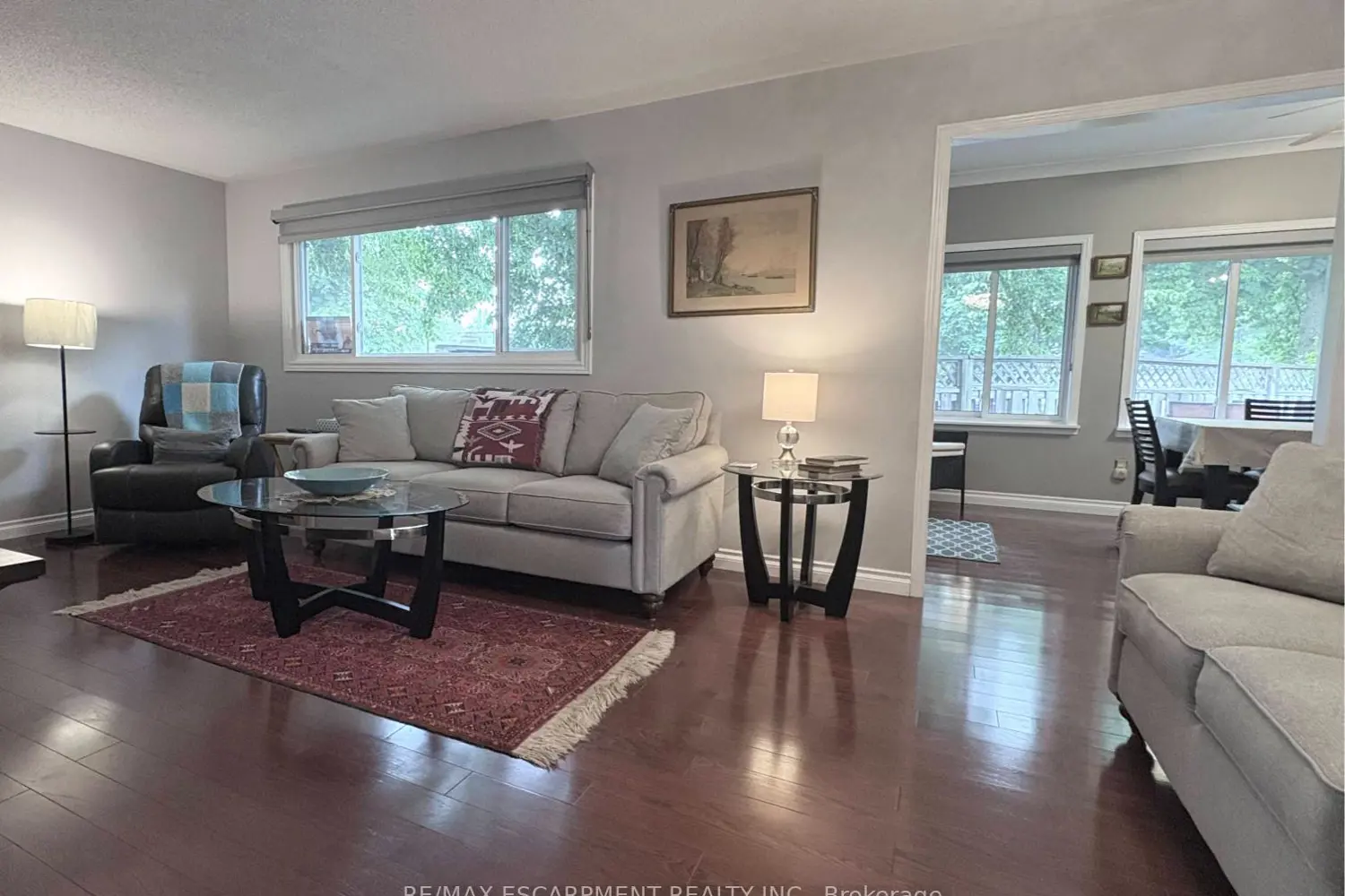 227 Silverbirch Boulevard photo 5