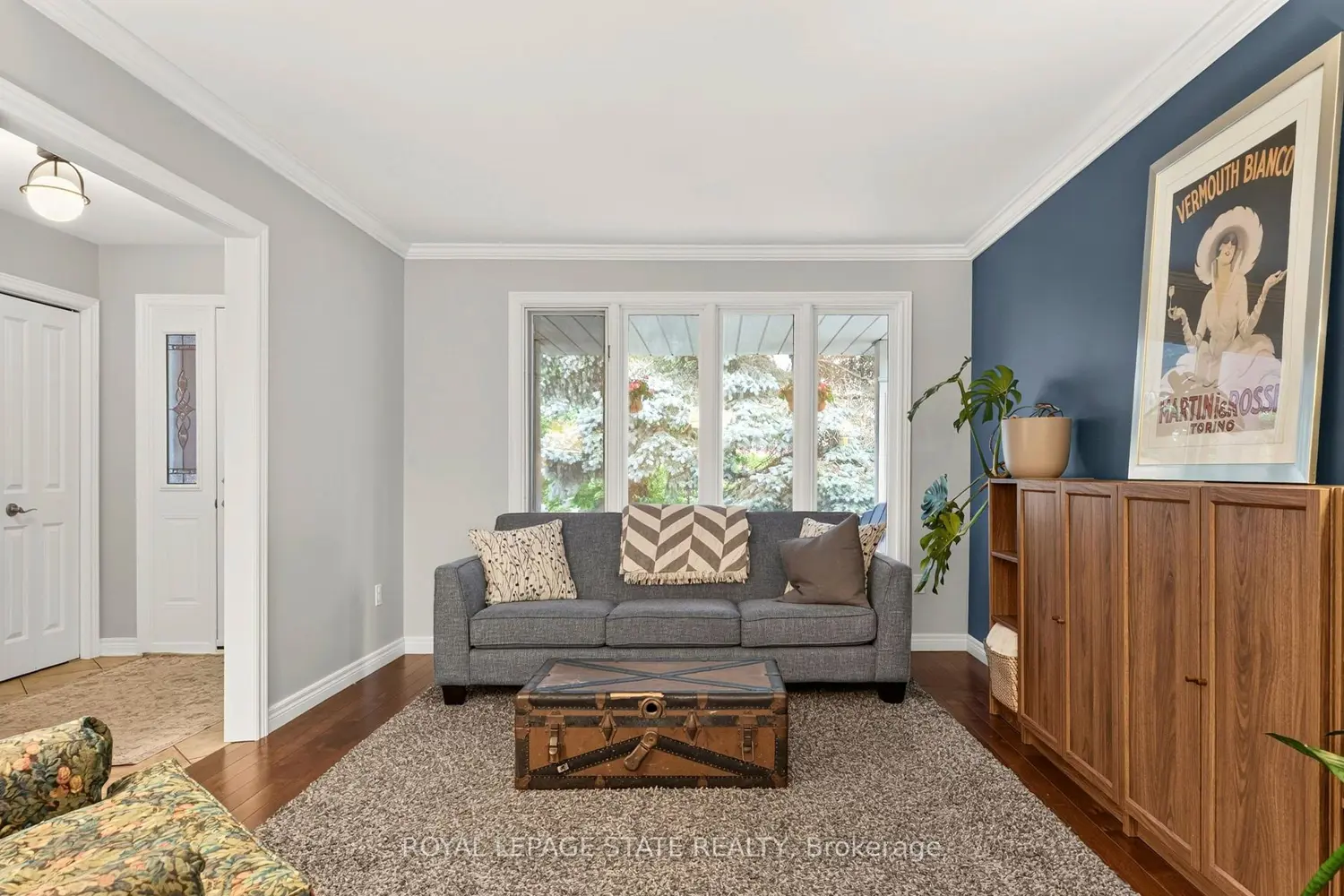 4507 Ivy Gardens Crescent photo 2
