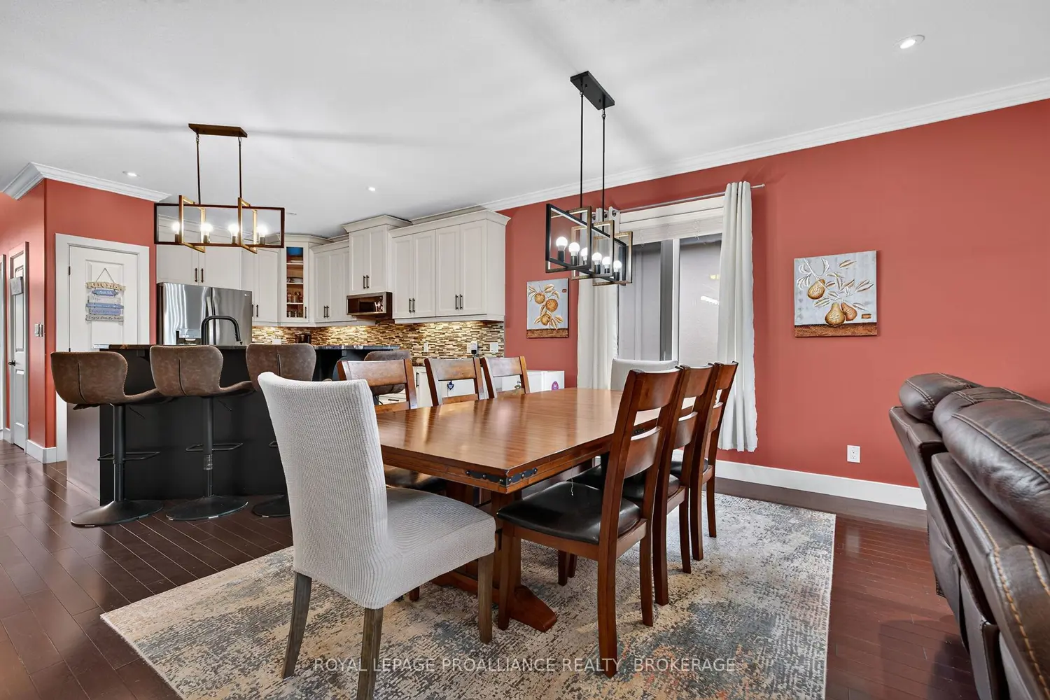 142 Gildersleeve Boulevard photo 4