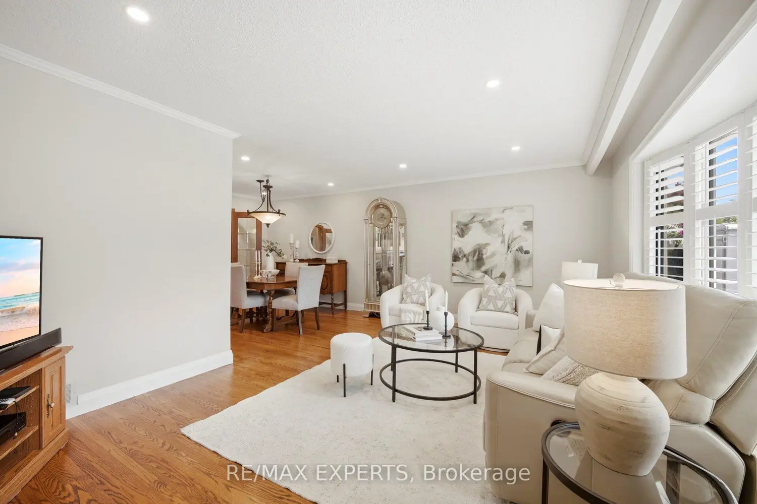 69 Oakmeadow Boulevard photo 3
