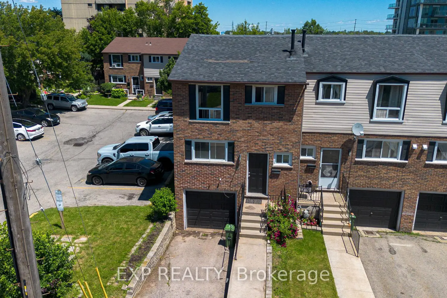 75 Berkindale Drive 85 photo 3