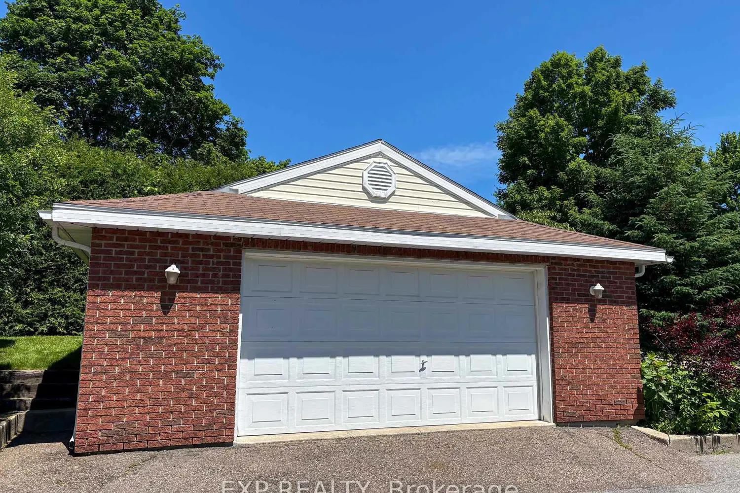 500 Maloney Road photo 4
