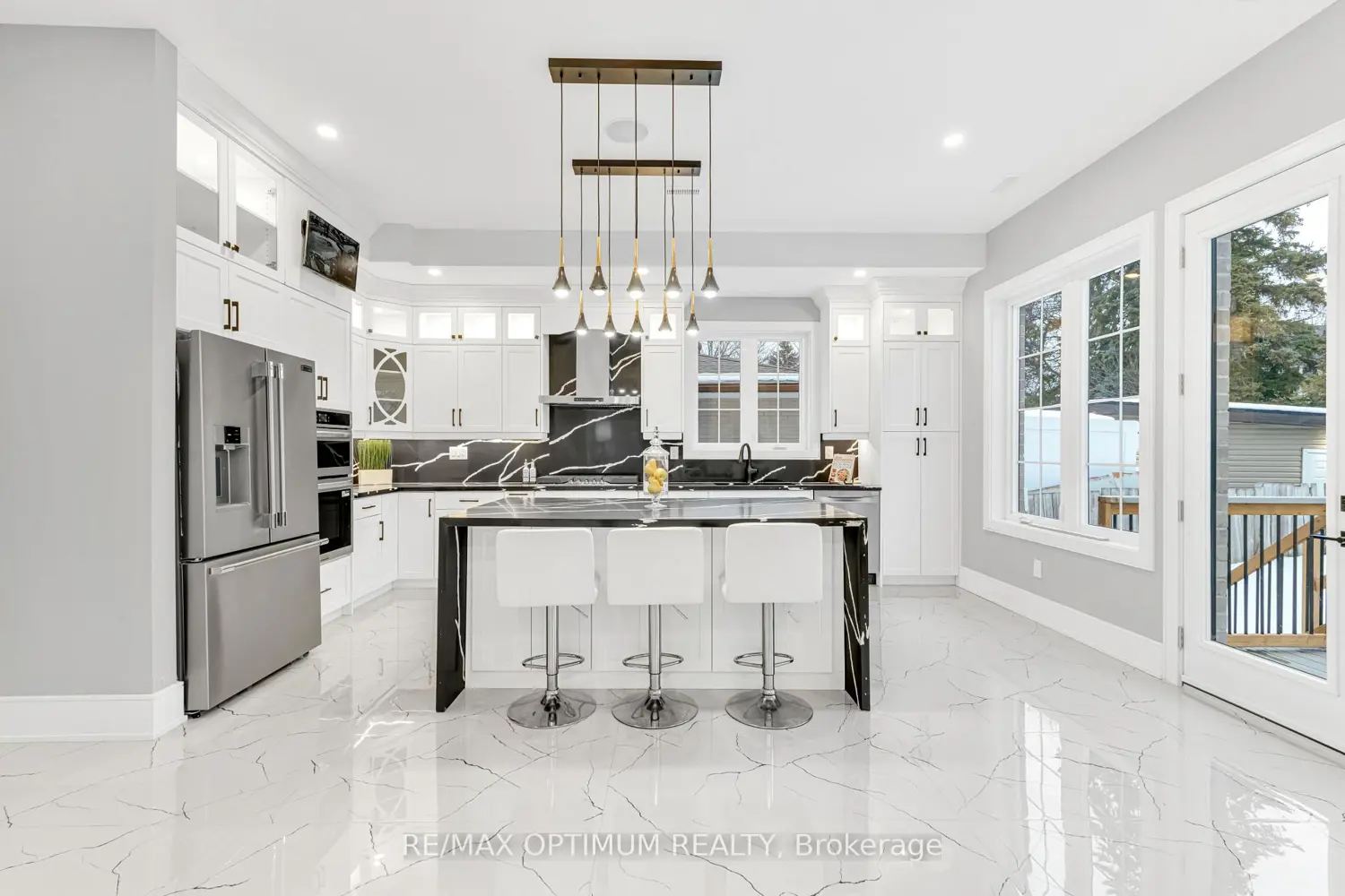 30 Mclaughlin Road photo 5