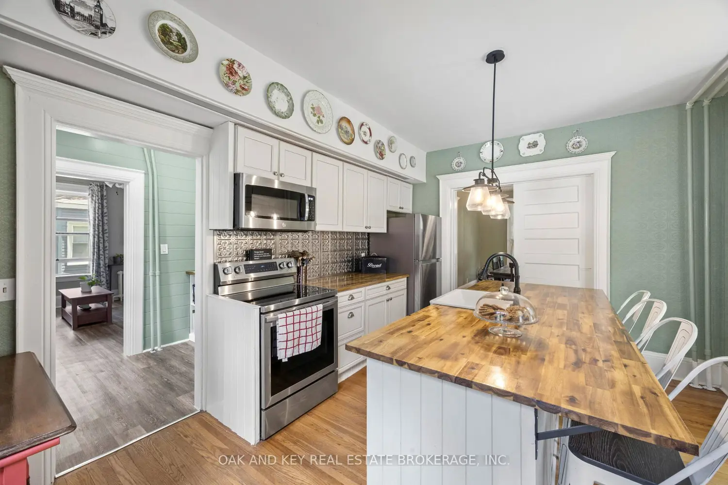 183 Shackleton Street photo 3