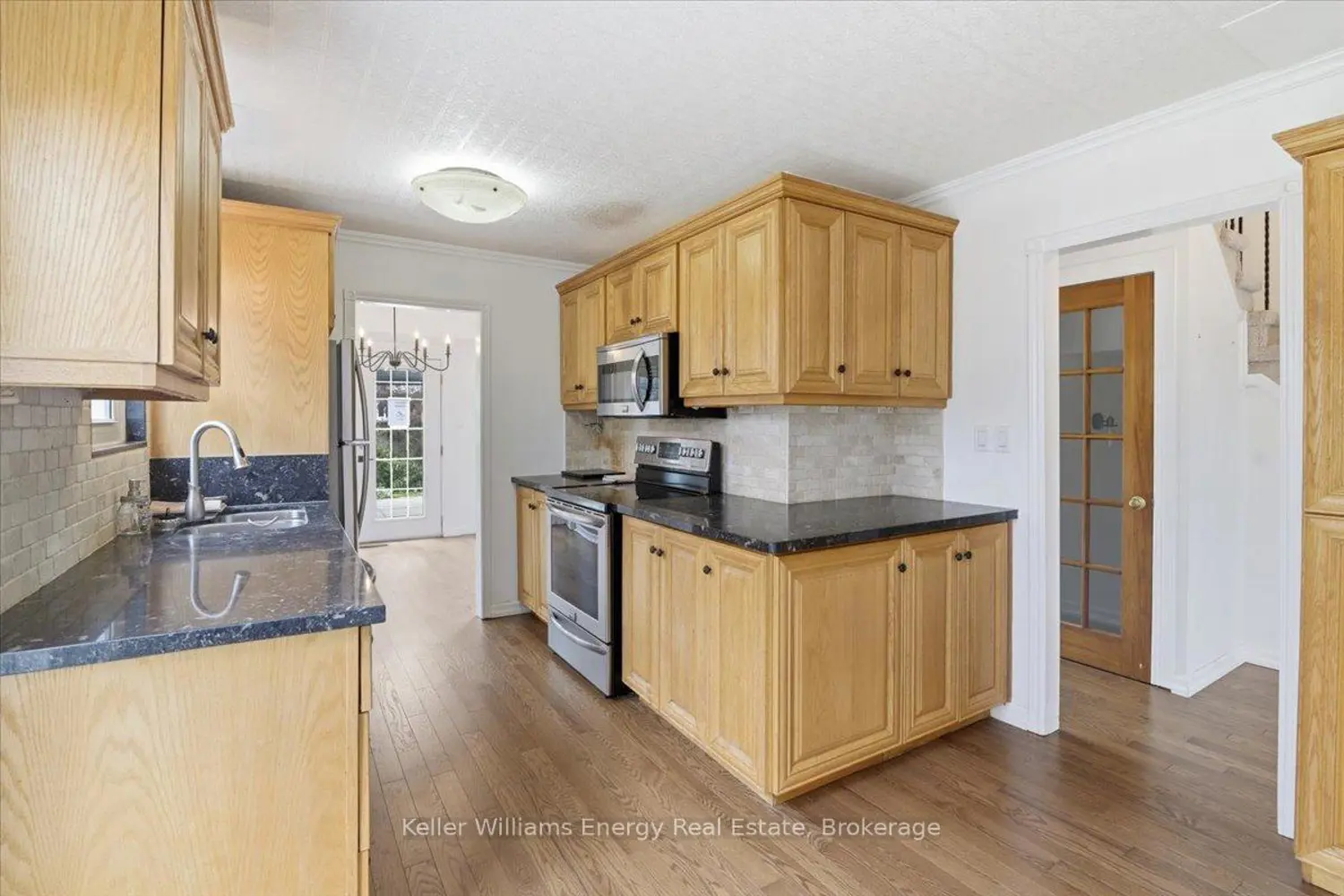 406 Vega Street photo 4