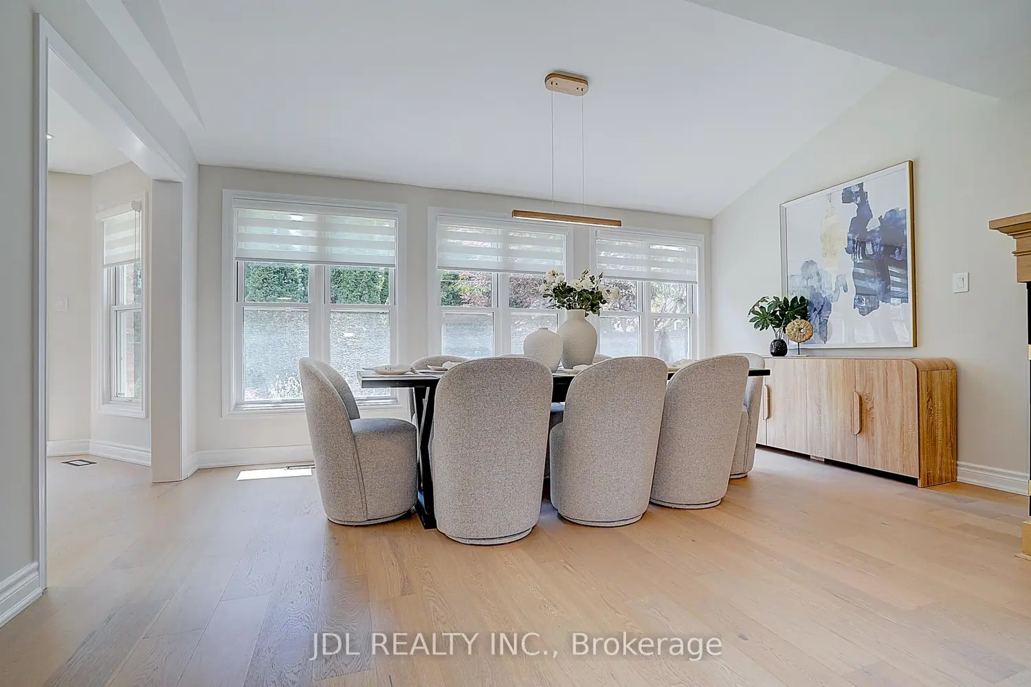 148 Manhattan Drive photo 5