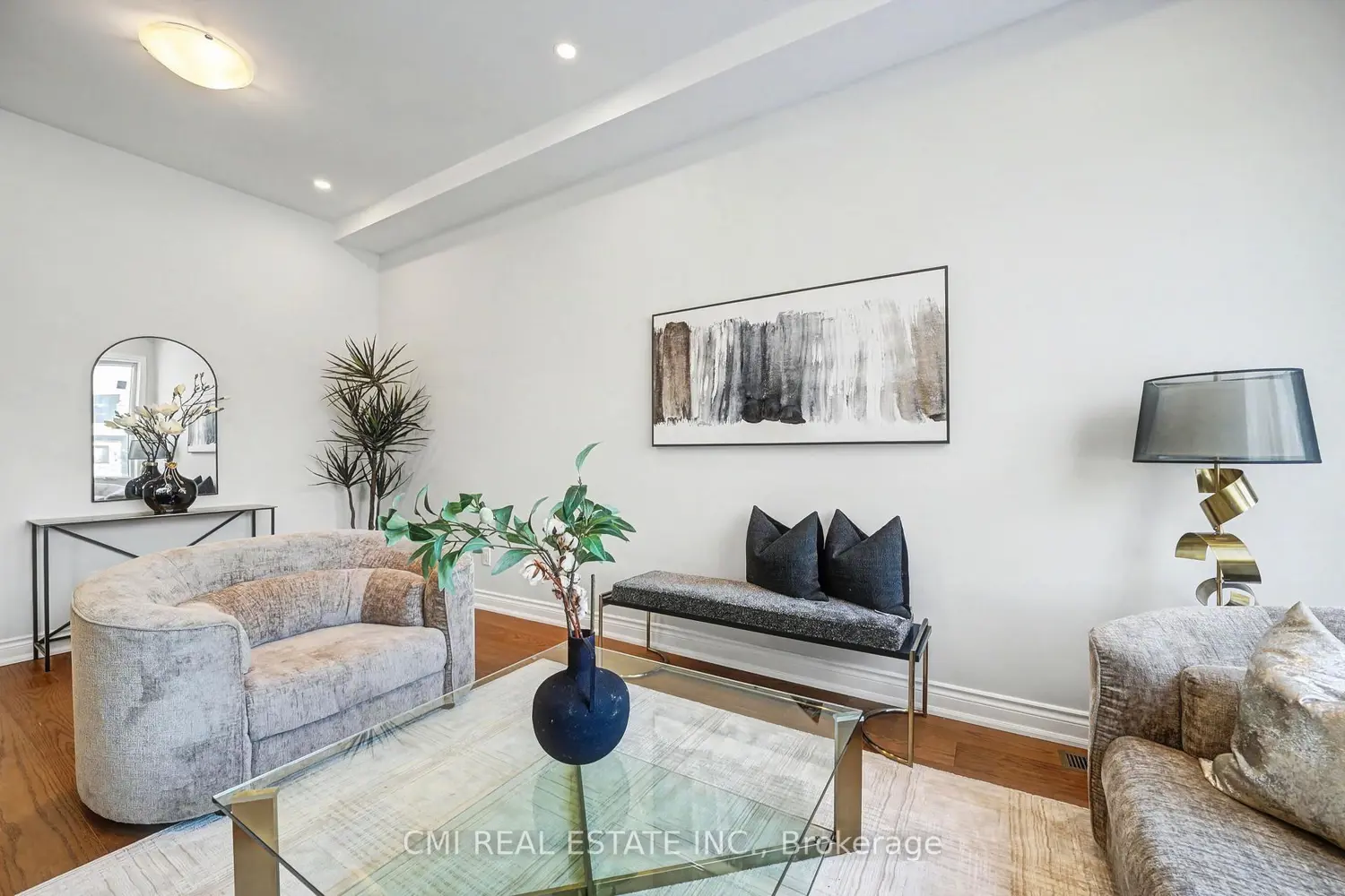 75 Kenilworth Avenue photo 4