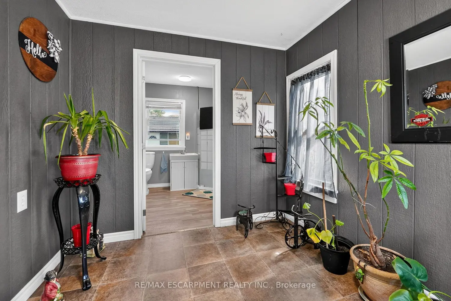 503 John Street photo 3