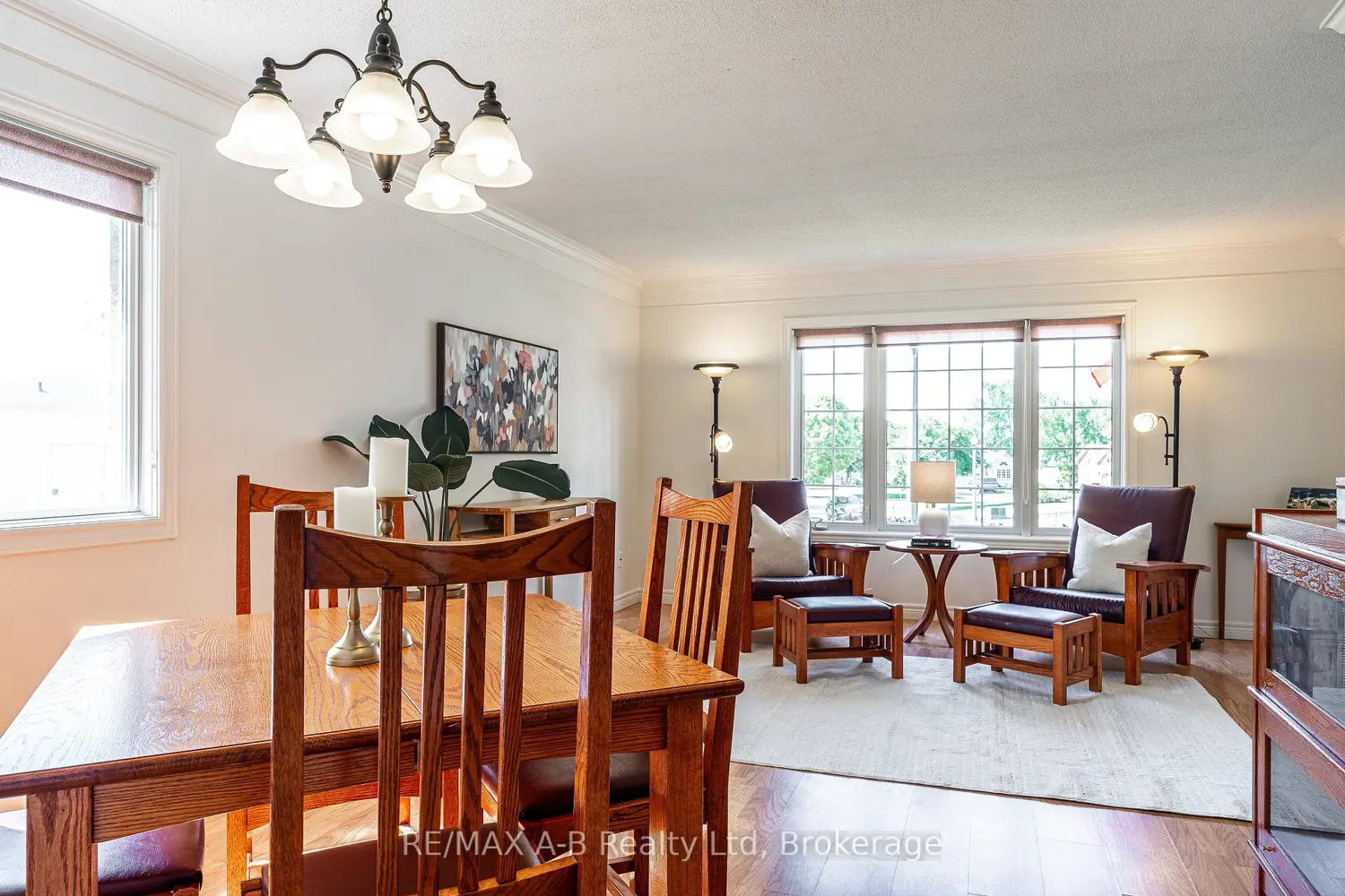 6 Meadowridge Court photo 4