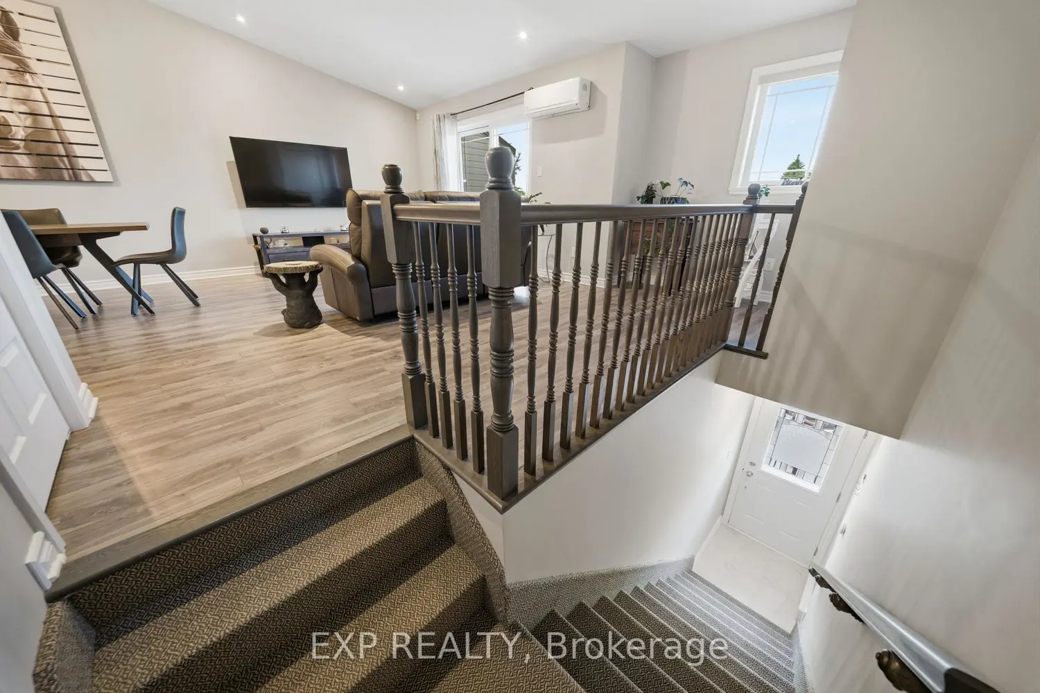 225 Spence Avenue 203 photo 2