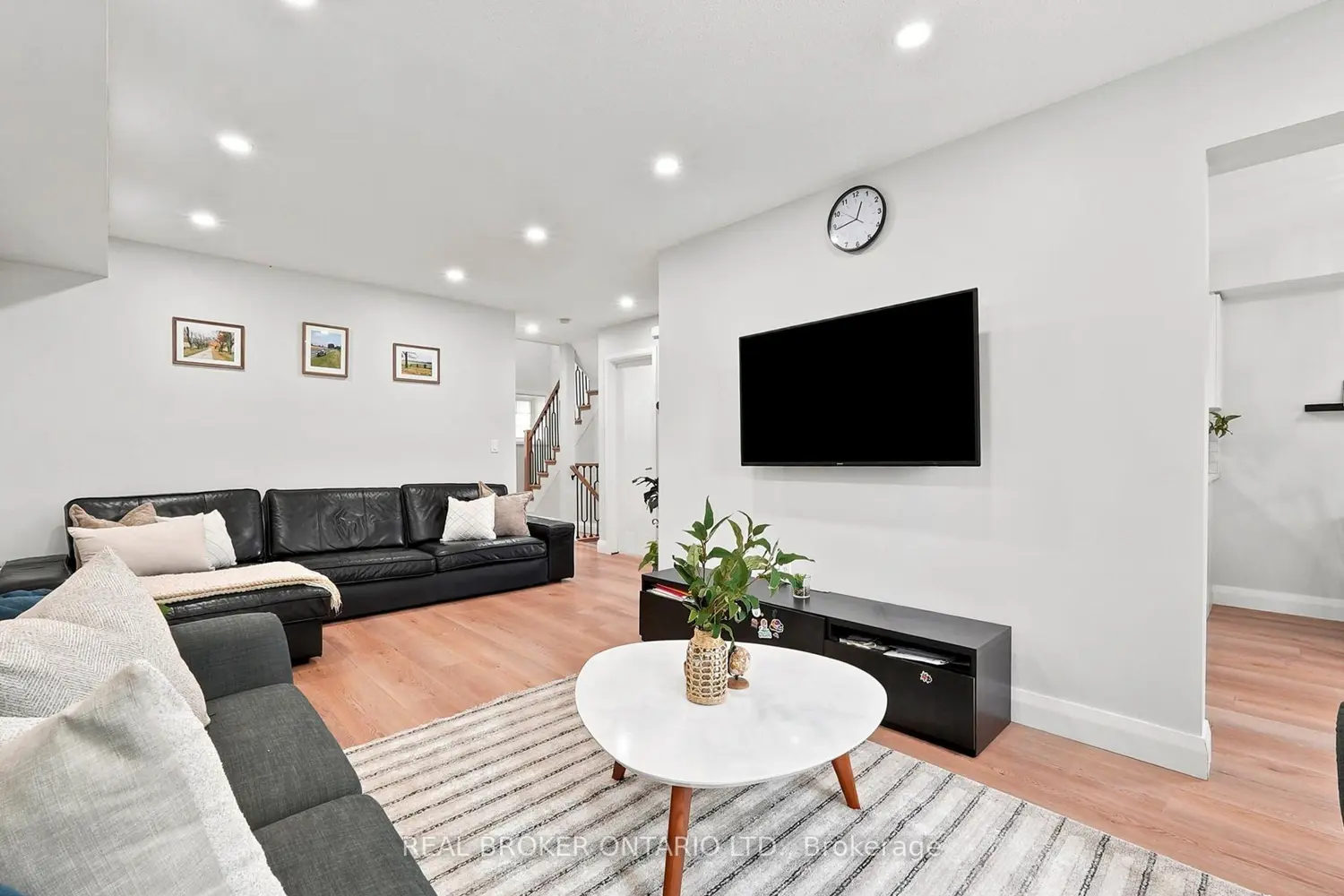 76 Lardner Street photo 3