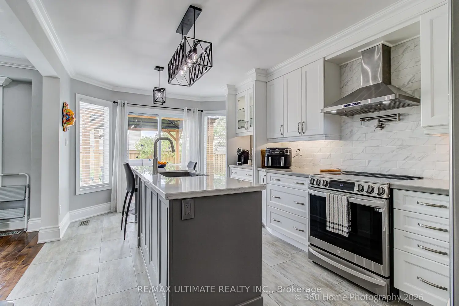 23 Windham Crescent photo 5