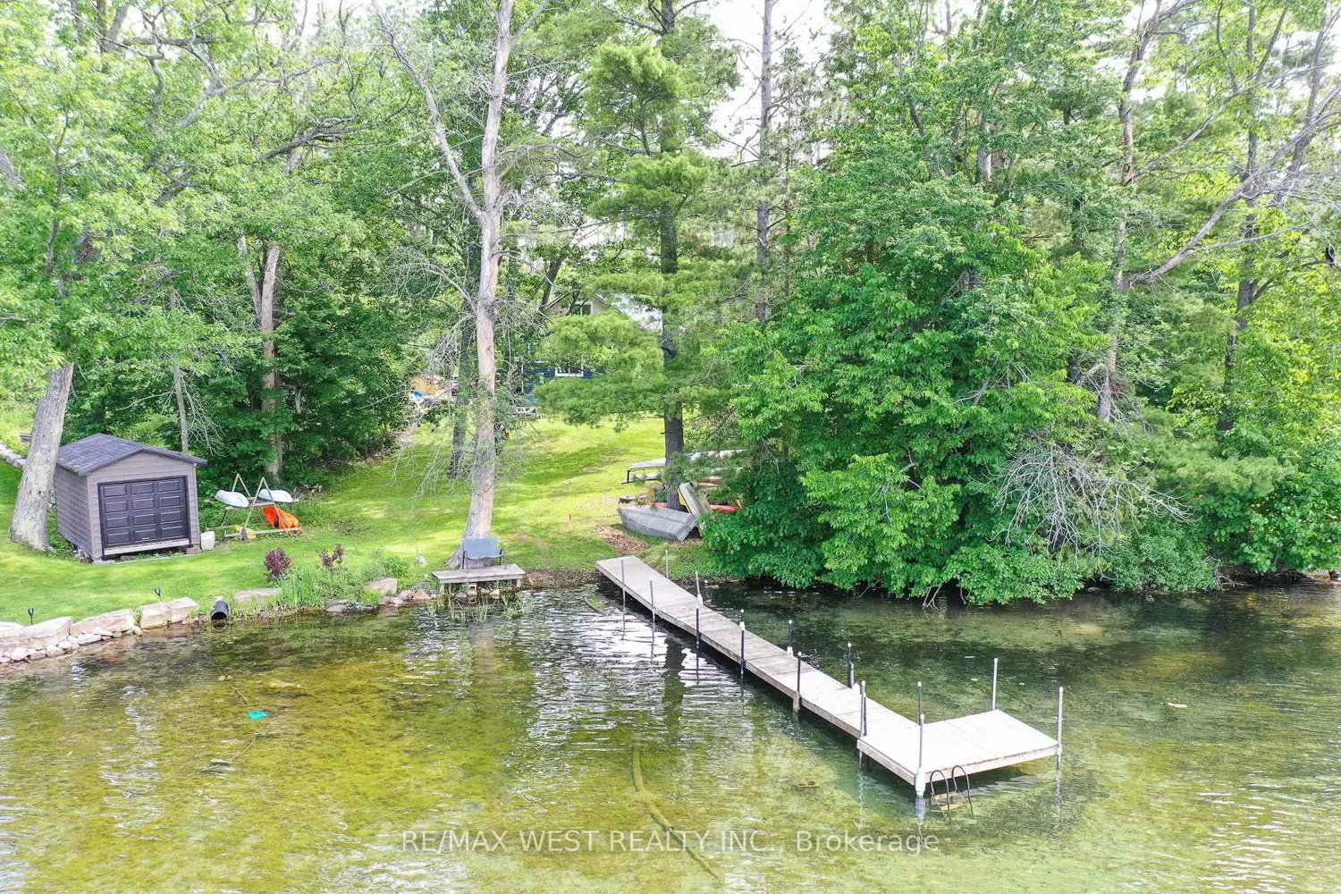 6896 Pentland Lane photo 2