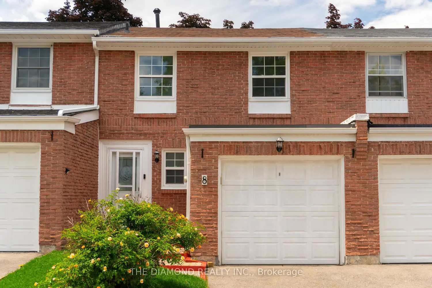 2288 The Collegeway 8
