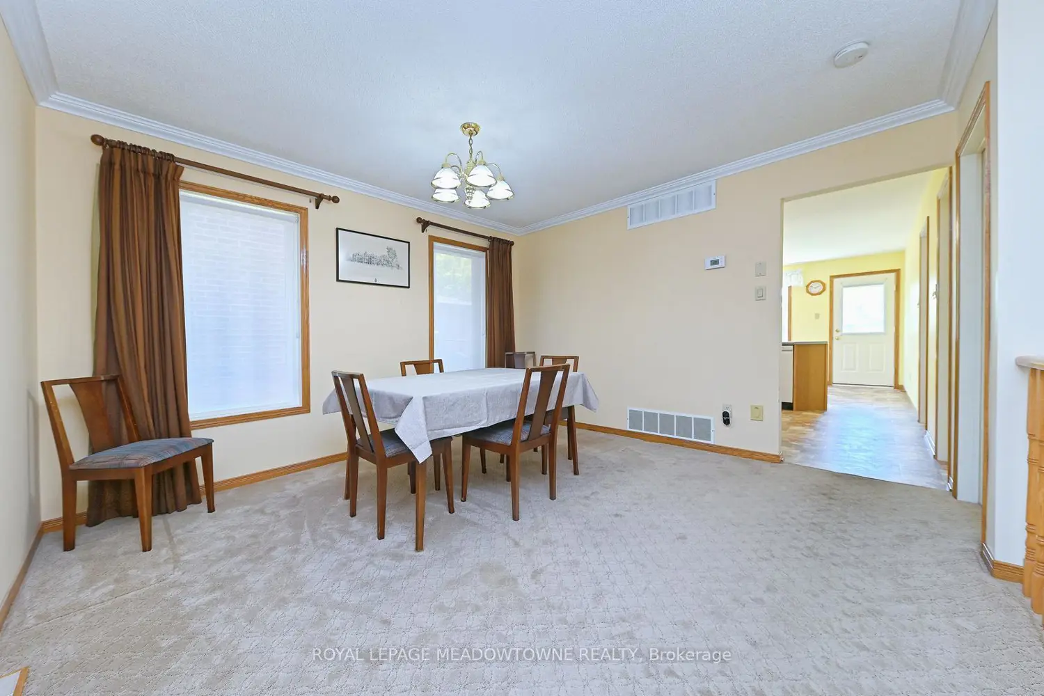 16 Harrop Avenue photo 4