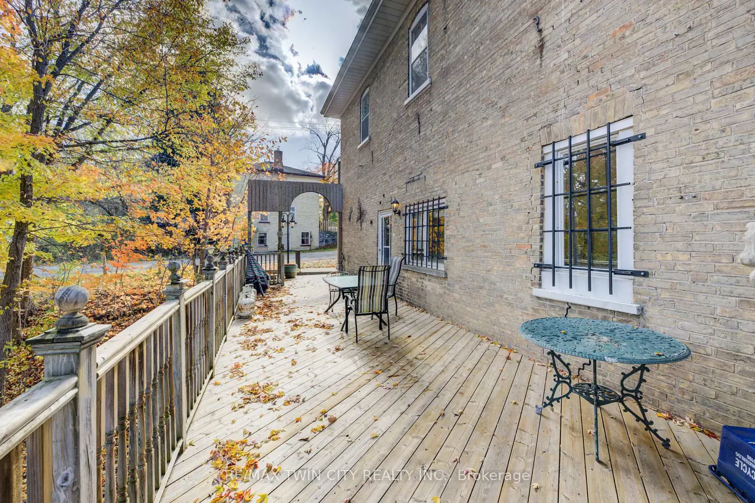 3506 Huron Road photo 5