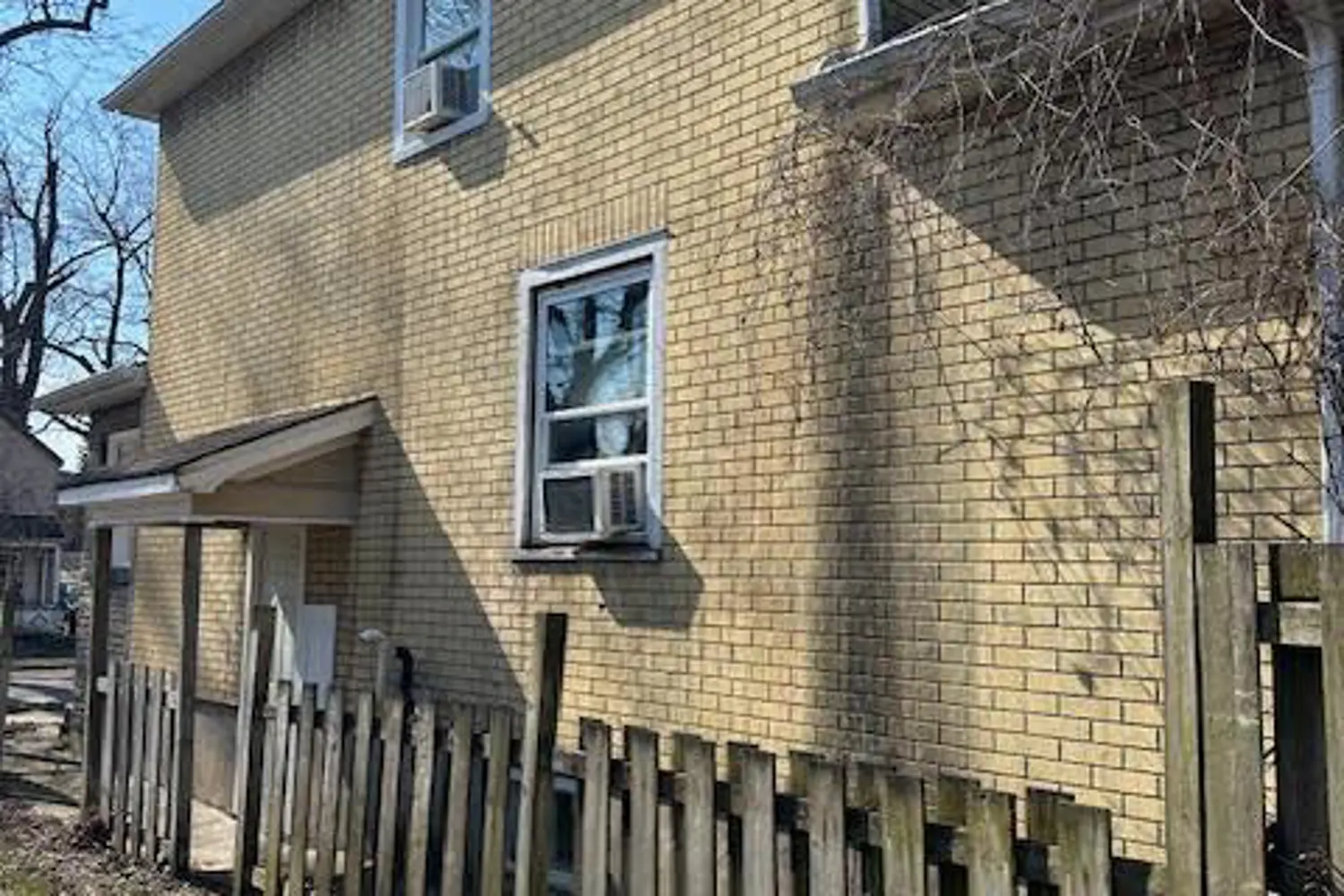 4115 May Avenue photo 2
