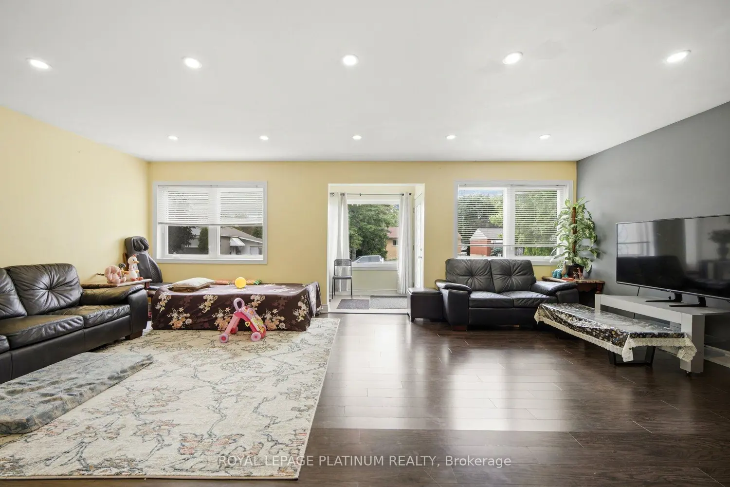19 Golding Avenue photo 3
