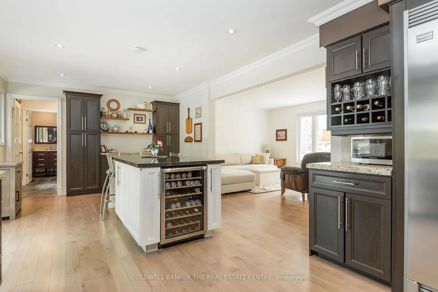 12 Idlewood Drive photo 3