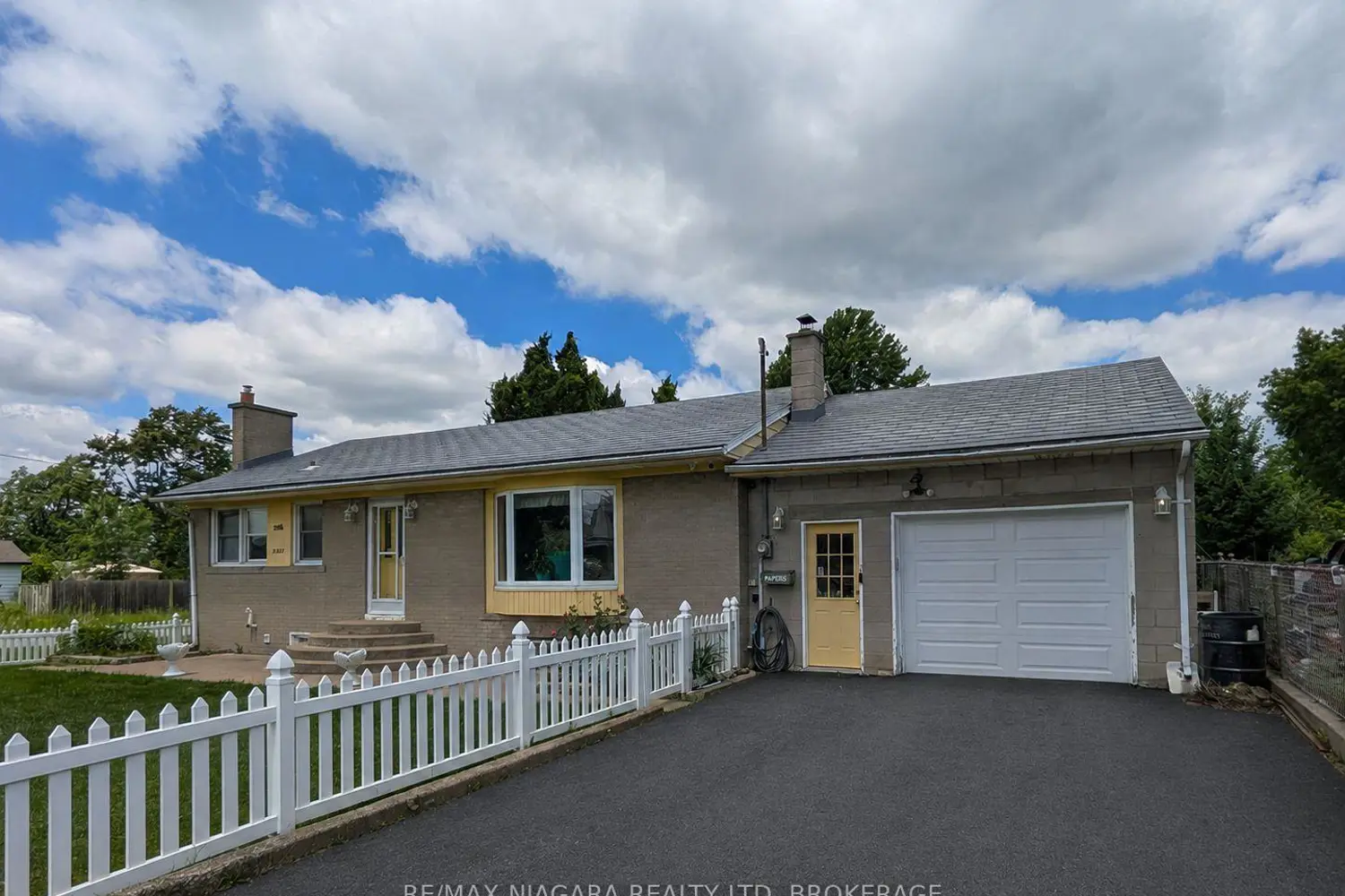 2882 Westbrook Avenue photo 2