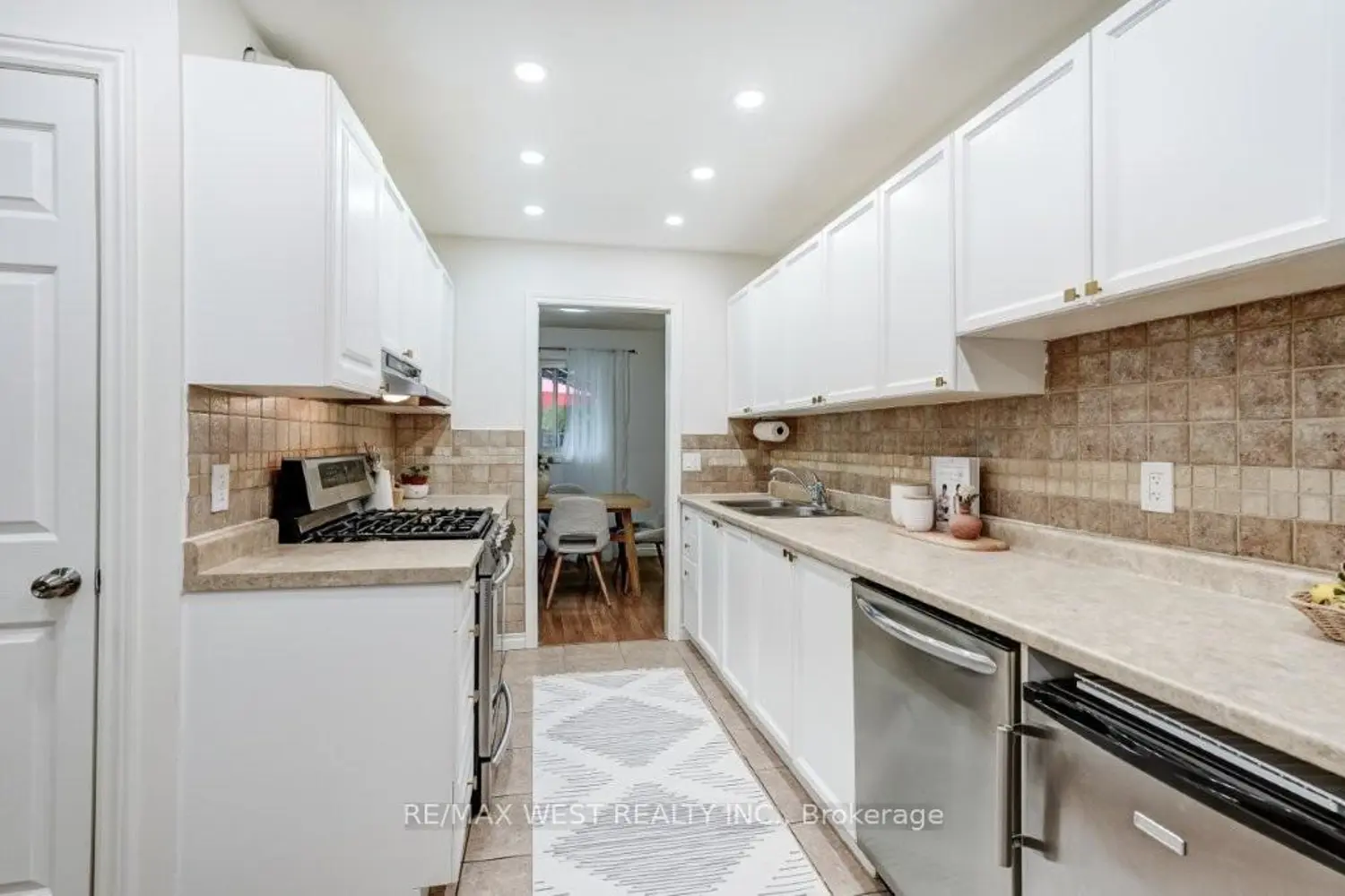 6240 Montevideo Road 41 photo 2