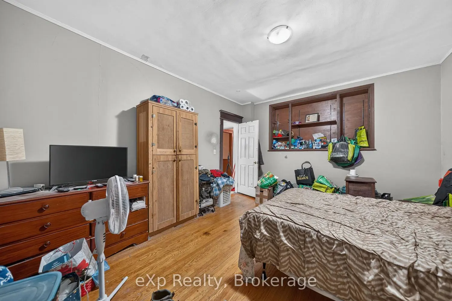126 Chatham Street photo 2