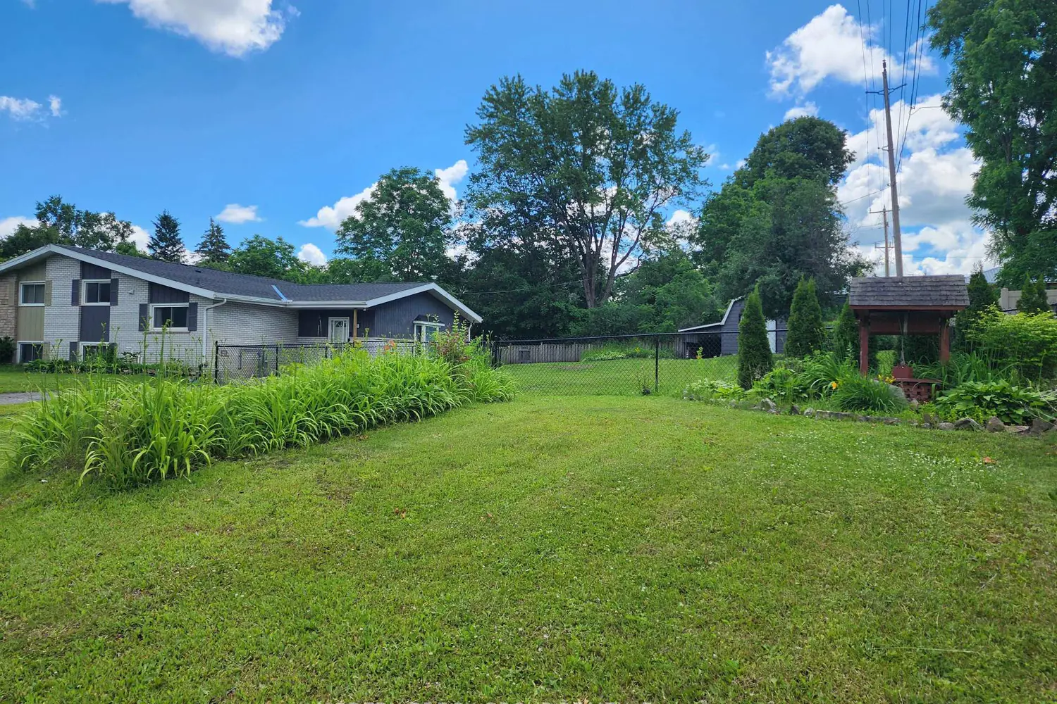 345 Pearl Street photo 2