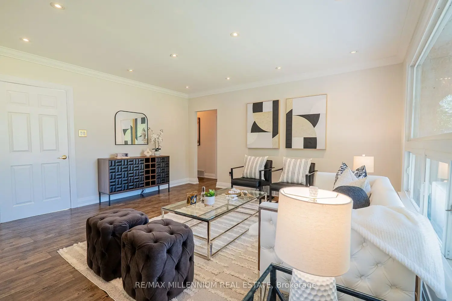 37 Campbell Drive photo 3