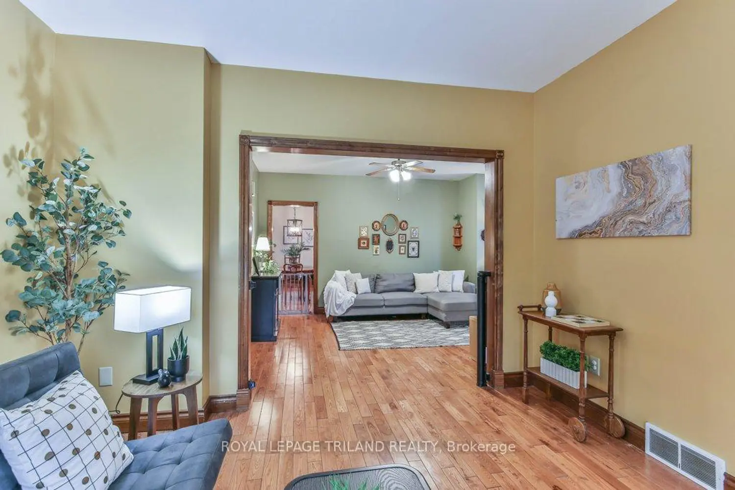 941 Queens Avenue photo 4