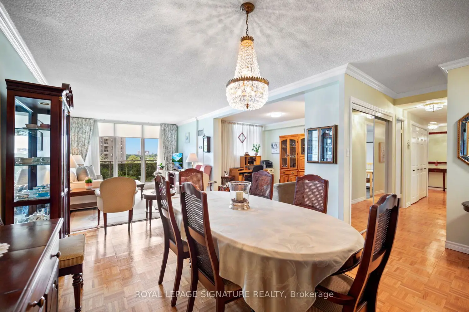 820 Burnhamthorpe Road 606