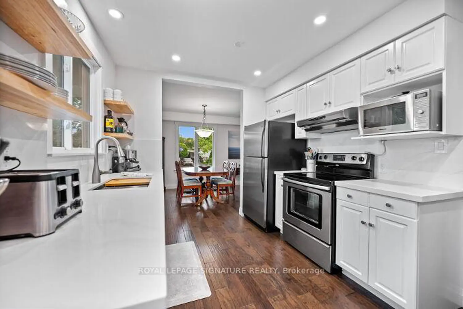646 Blue Forest Hill photo 3