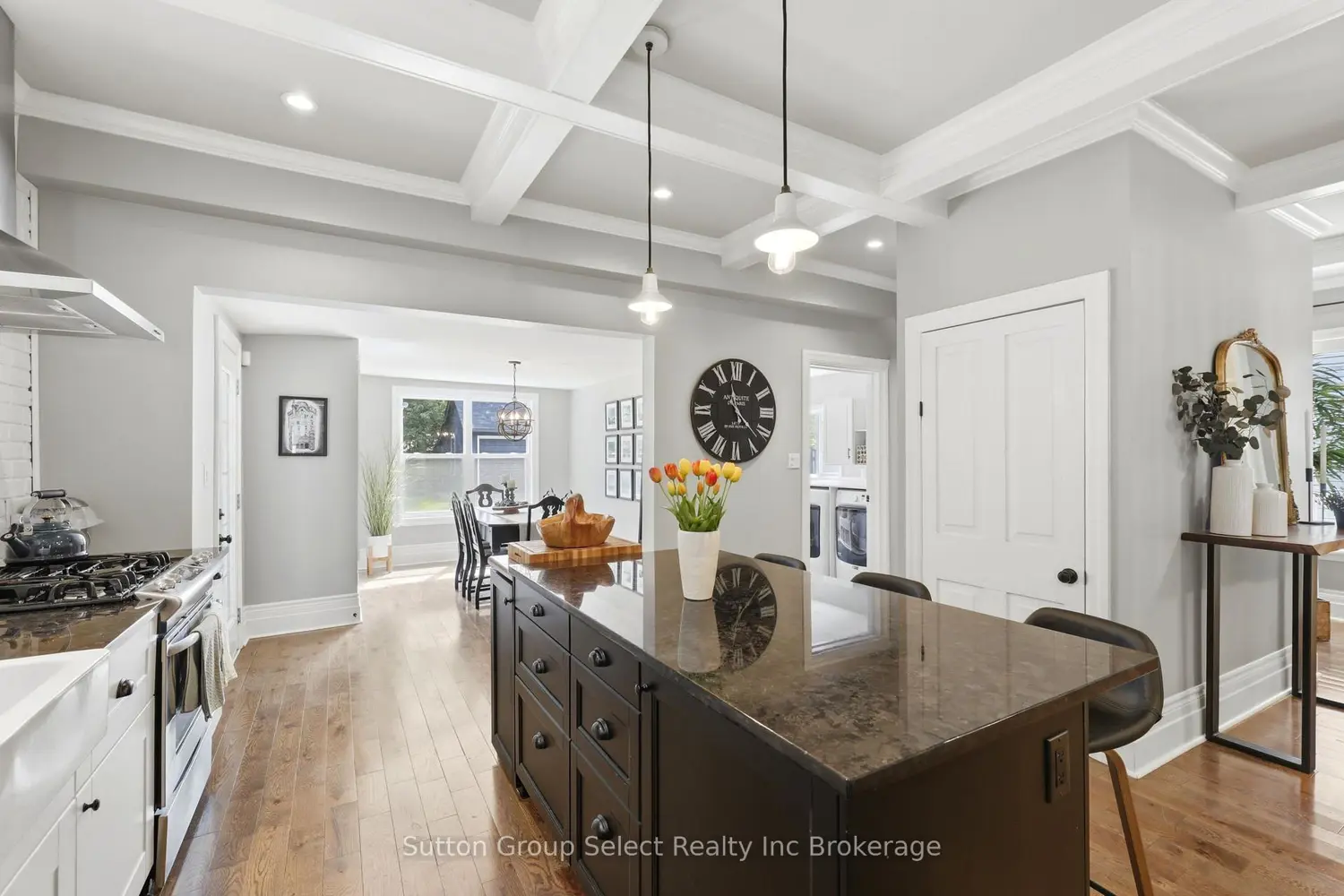 340 Ridout Street photo 3