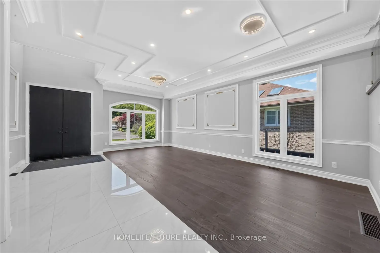 735 Hillcrest Road photo 5