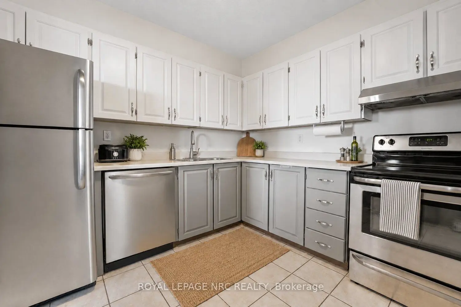 500 Green Road 1414 photo 5
