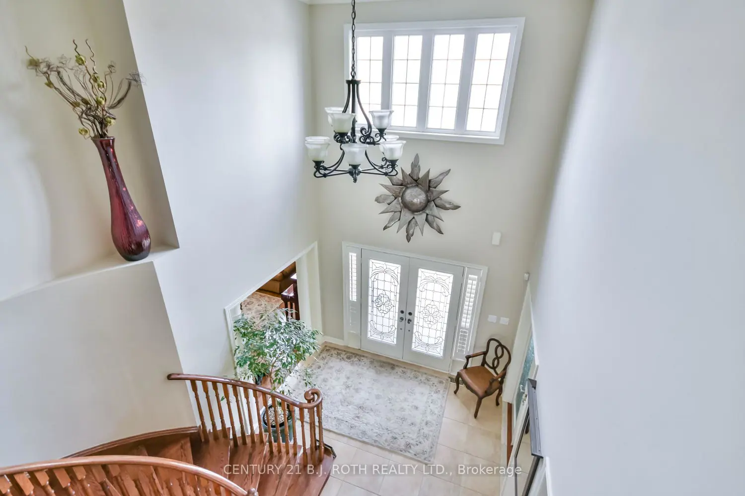 38 Camelot Square photo 4