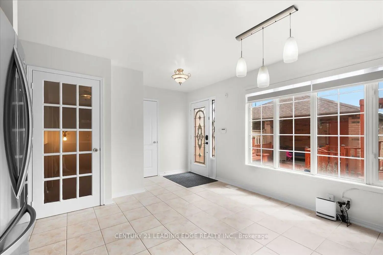46 Georgina Gate photo 5