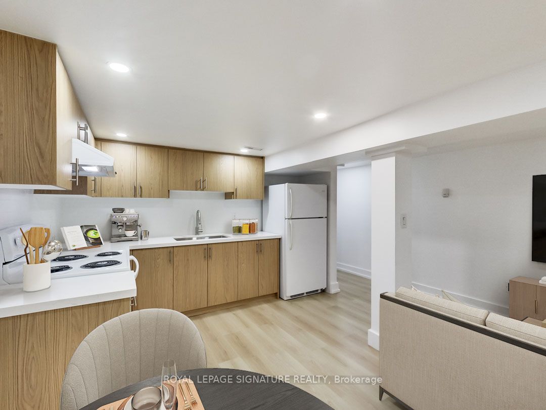 Bsmt-896 Bathurst Street, Toronto, ON, M5R 3G3