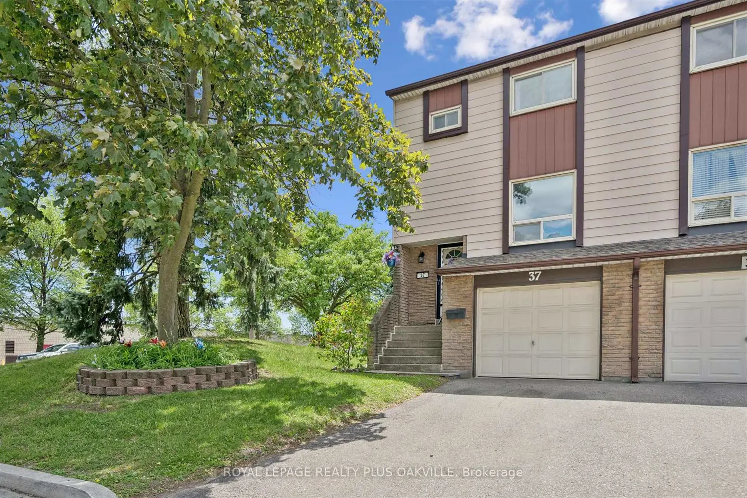 1221 Dundix Road 37
