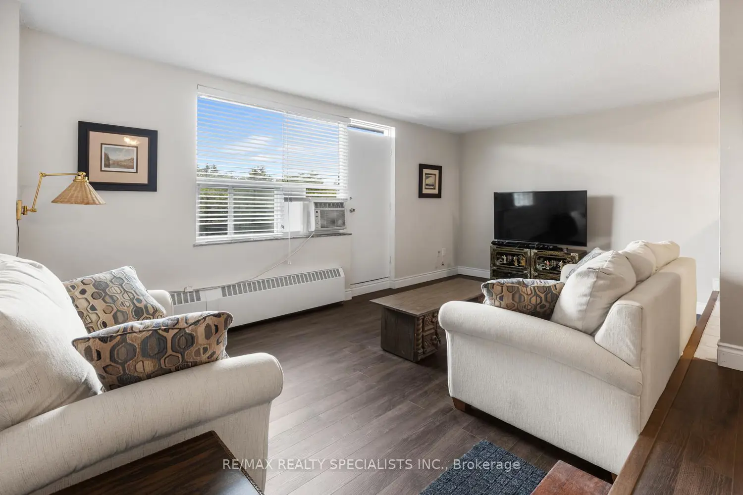 49 Queen Street 301 photo 4