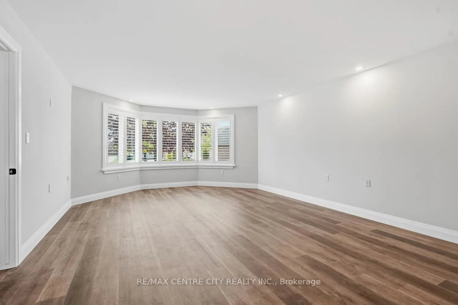 22 Ilderbrook Circle photo 2