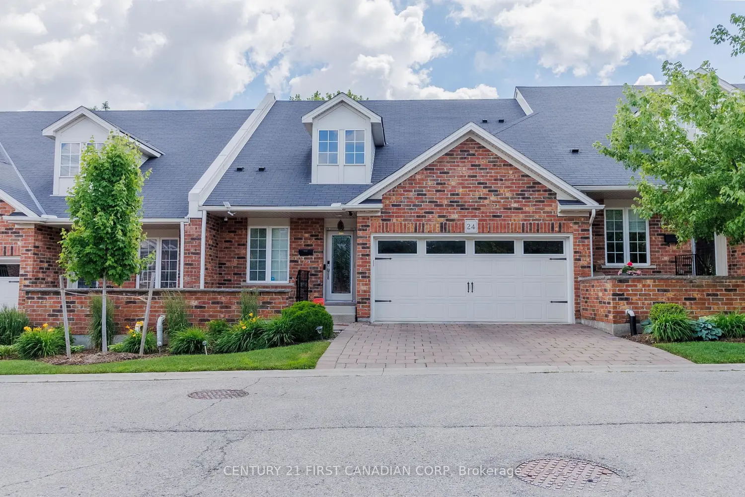 464 Commissioners Road 24