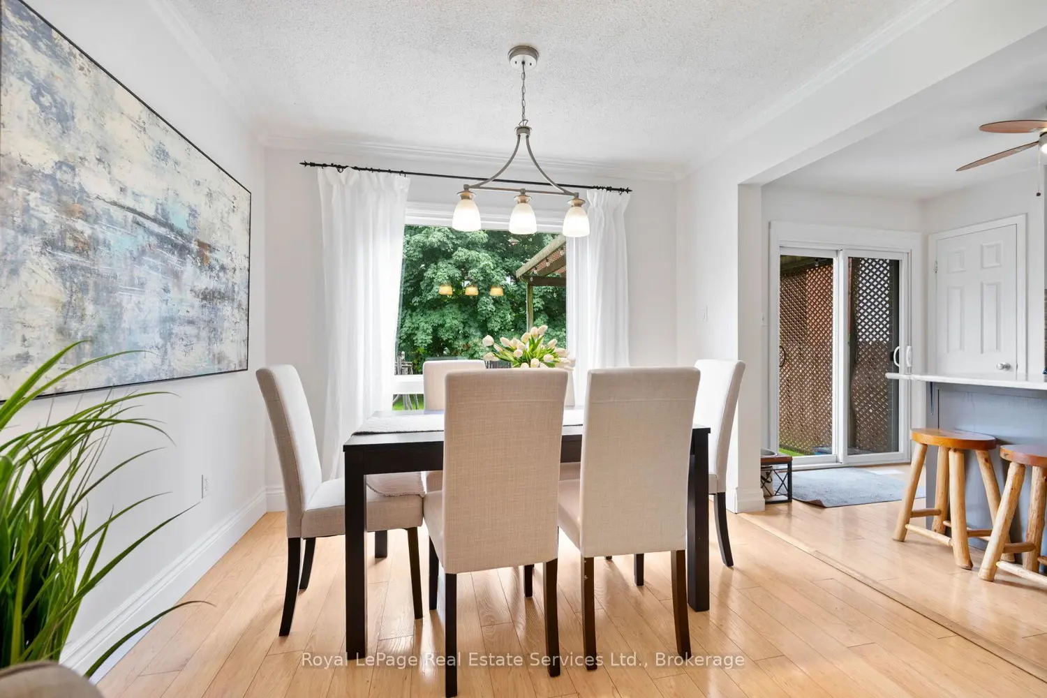 4513 Ivy Gardens Crescent photo 3