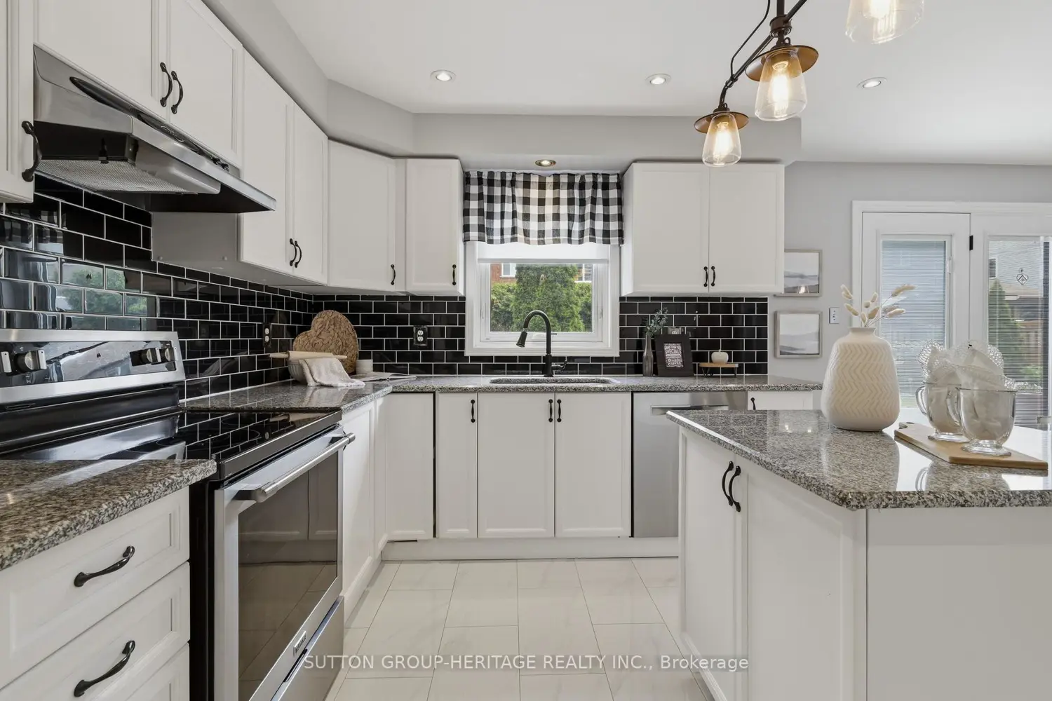 44 Sabbe Crescent photo 5