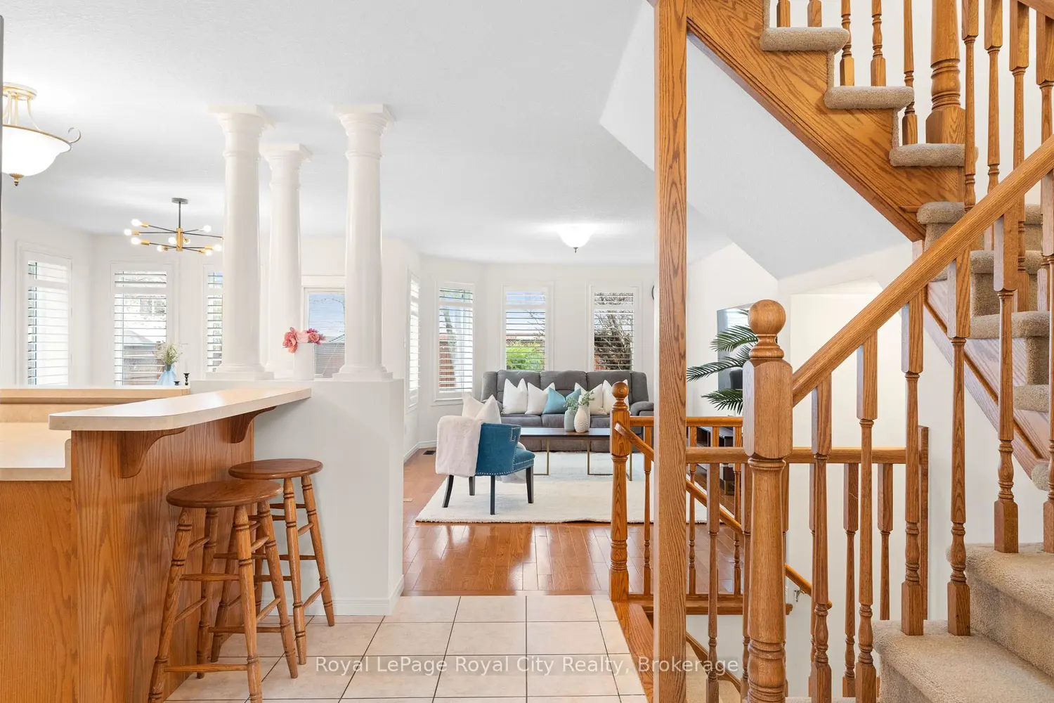 131 Swift Crescent photo 4