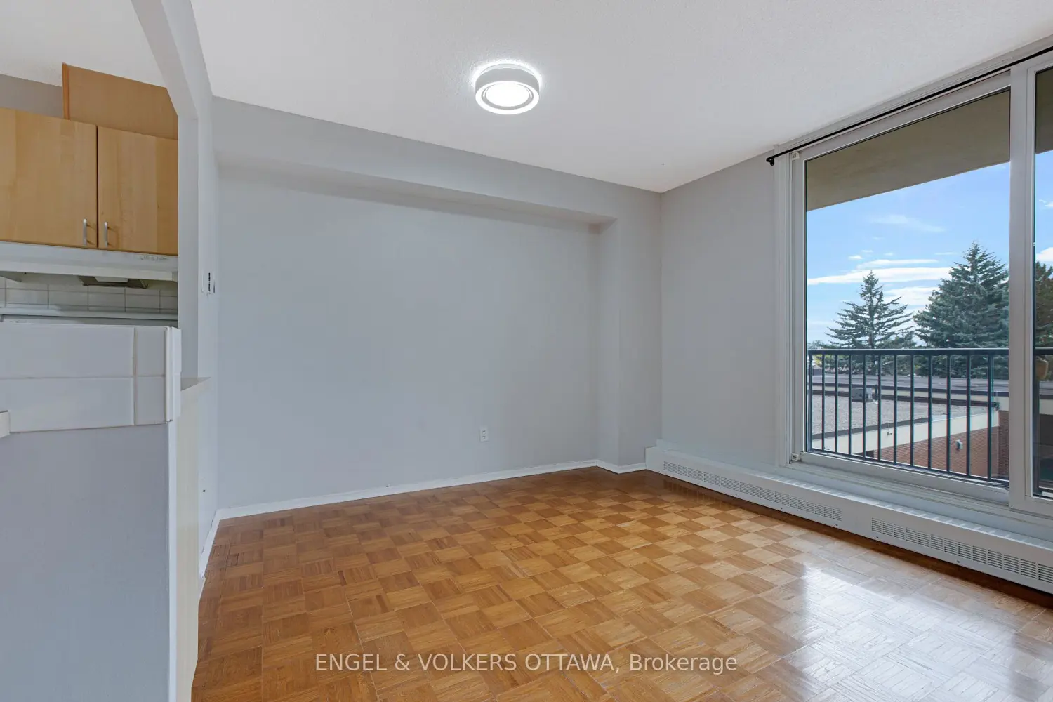 665 Bathgate Drive 301