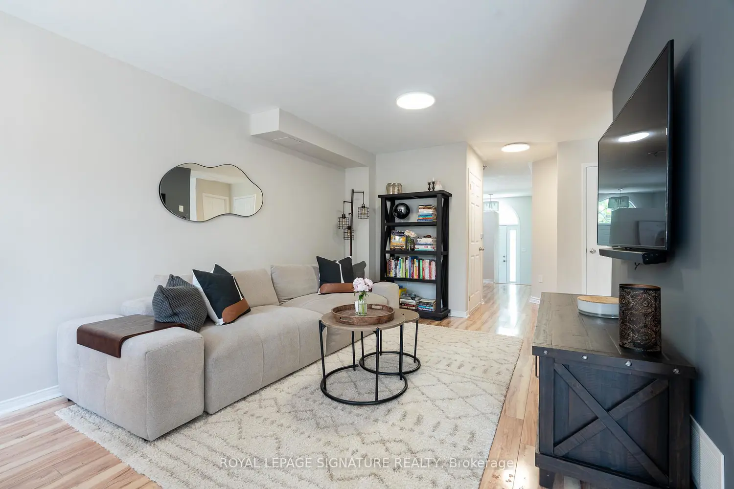 116 Clearmeadow Boulevard photo 4
